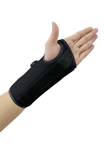 Reel-Adjust Wrist Brace